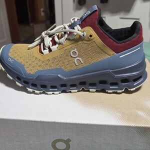 On Running Cloudtrail Shoe — Mustard, Blue, Maroon